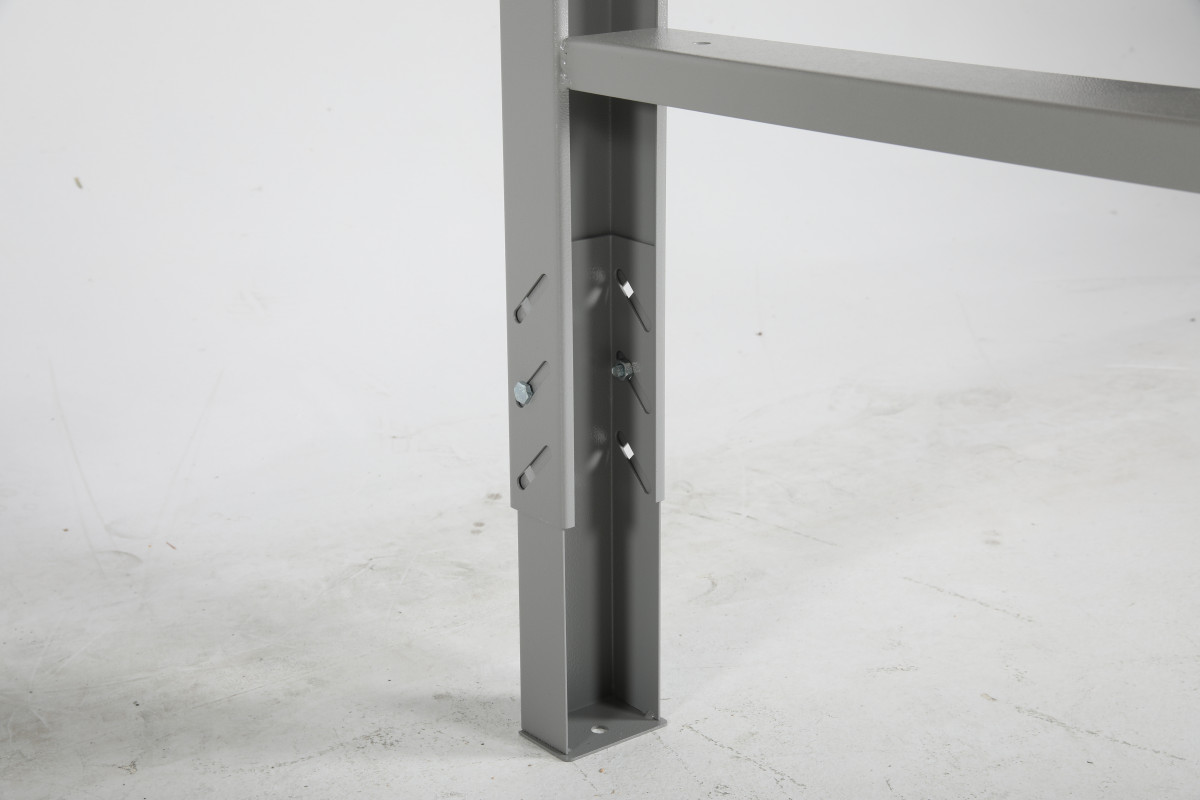 Ypač tvirti darbastaliai