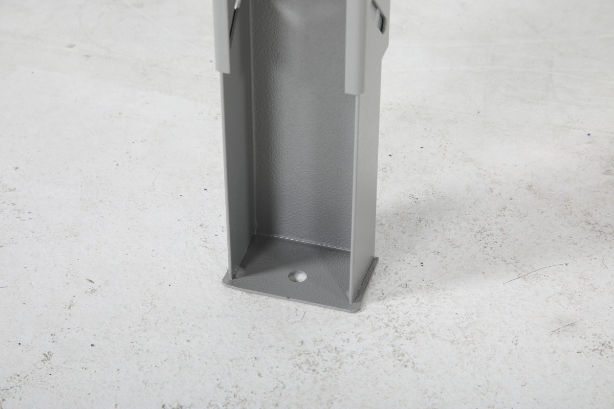 Ypač tvirti darbastaliai