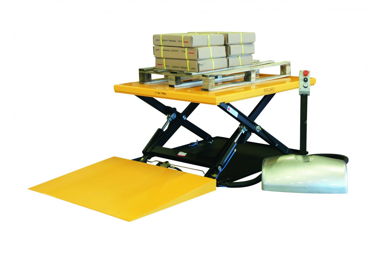 Stacionarus elektrinis kėlimo stalas su rampa